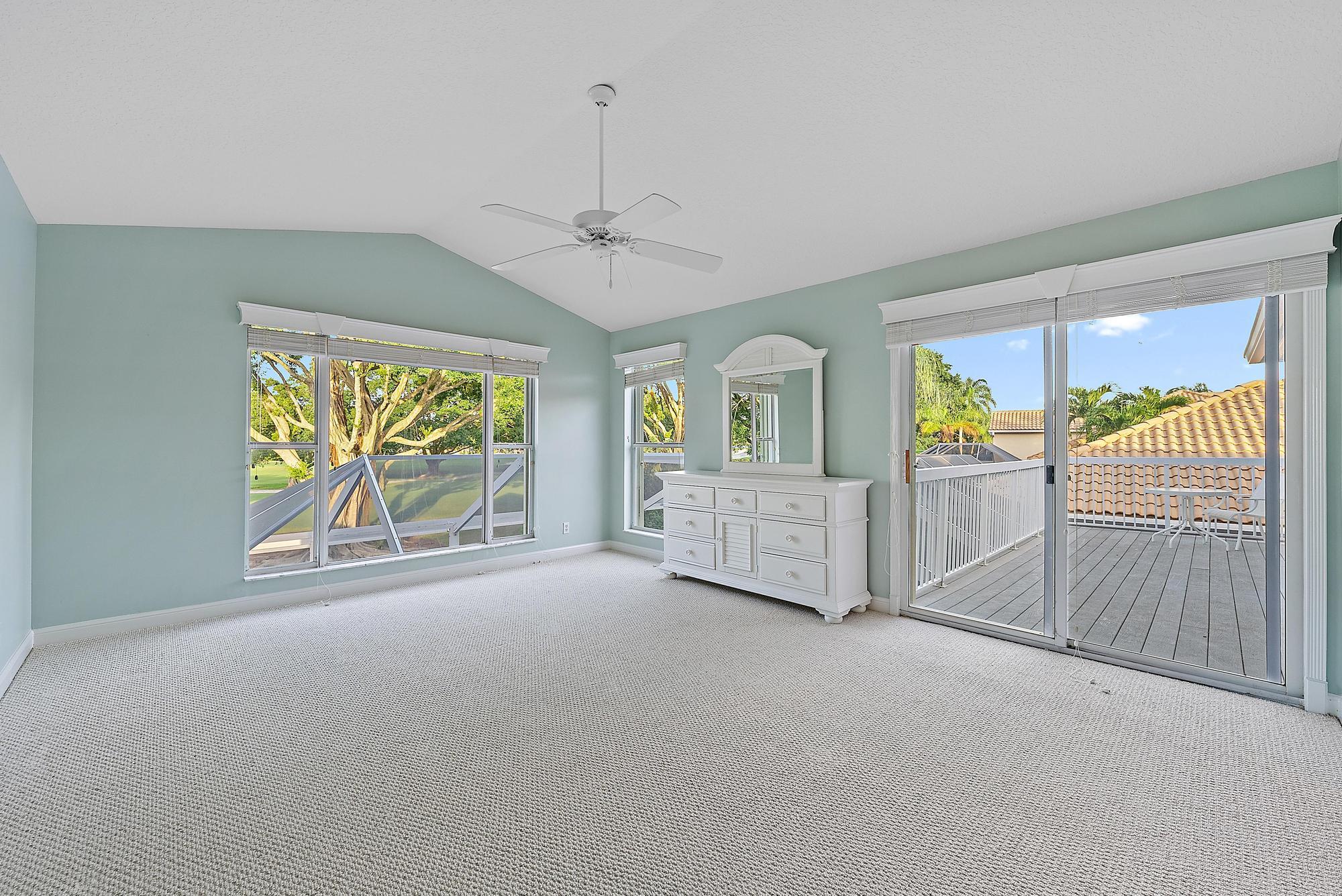 1034 Diamond Head Way