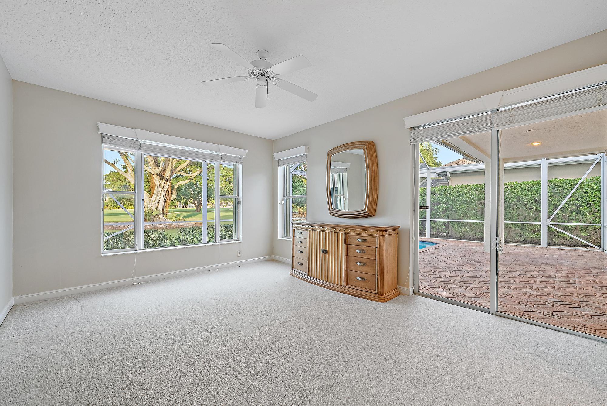 1034 Diamond Head Way