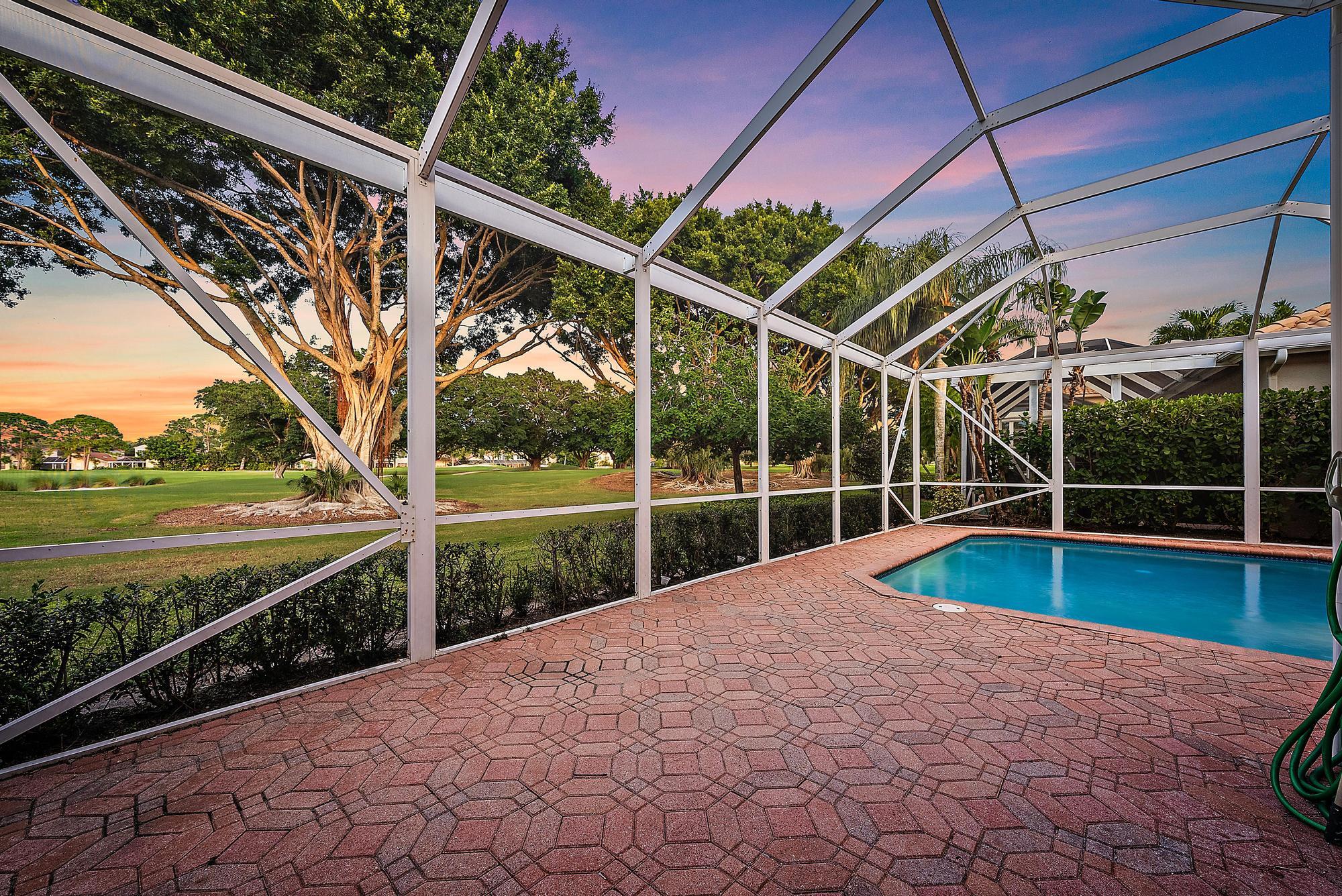 1034 Diamond Head Way