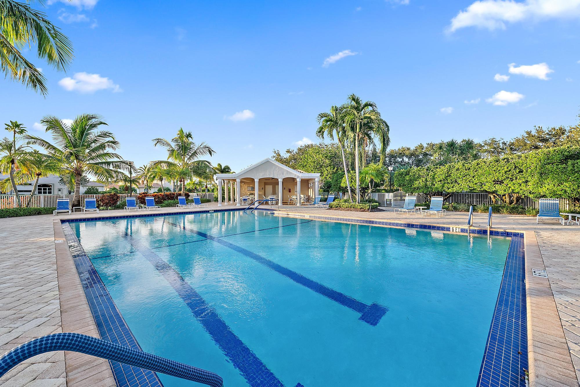 1034 Diamond Head Way
