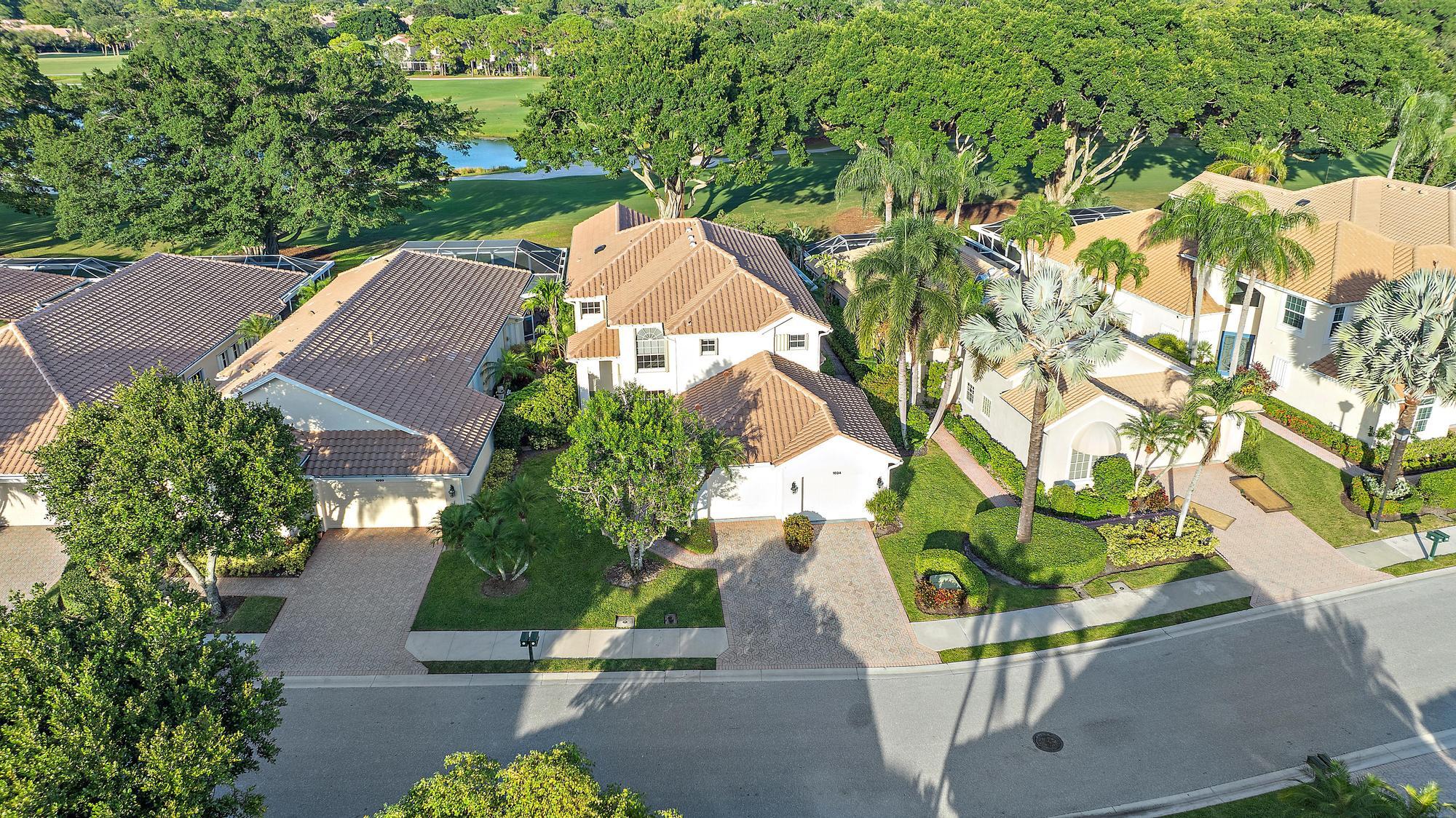 1034 Diamond Head Way