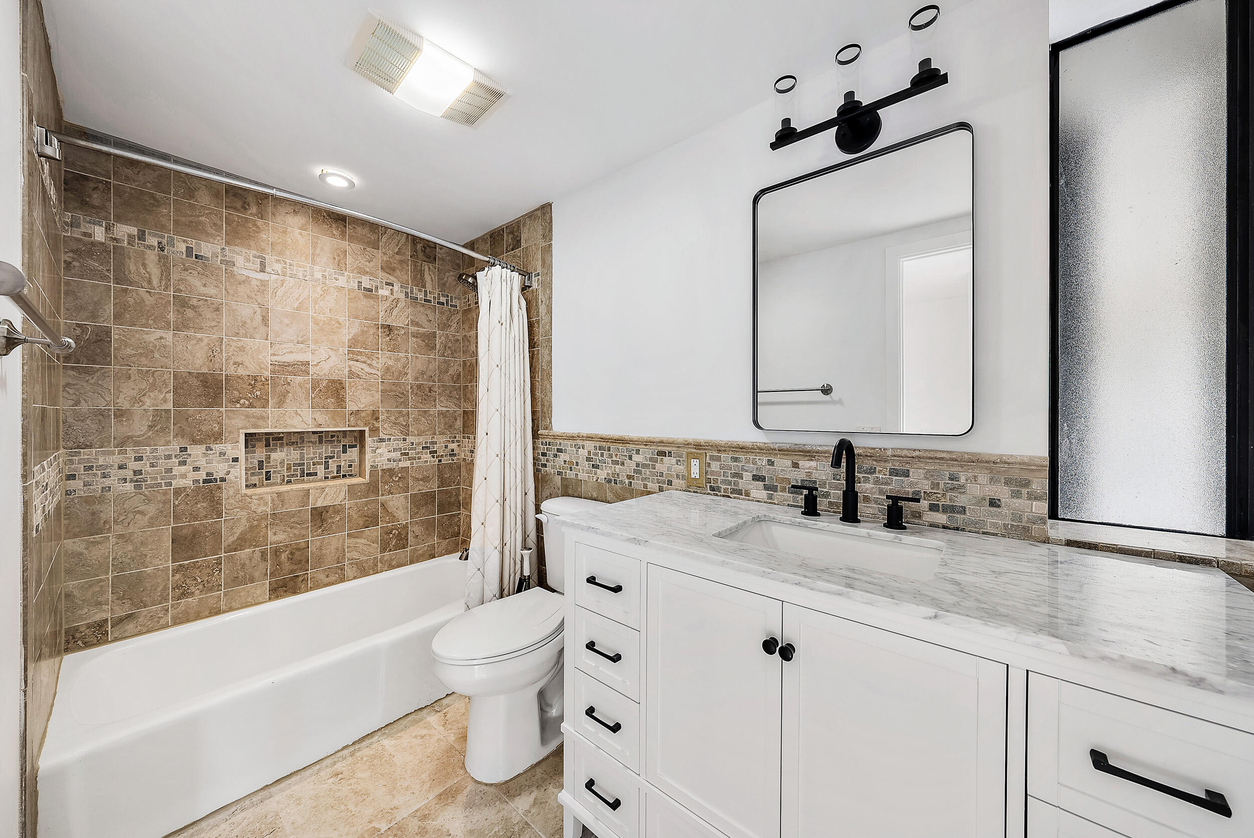 1141 Marine Way E H1l