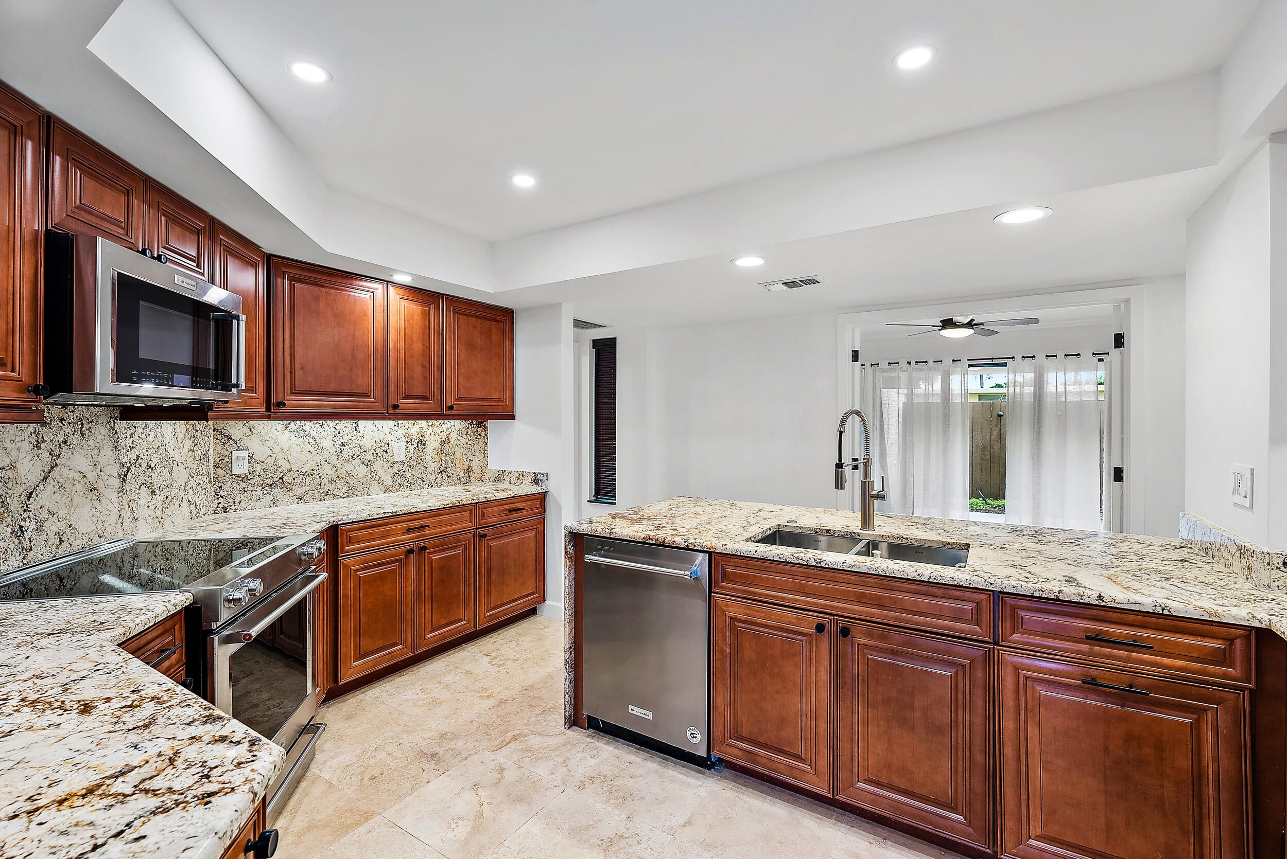 1141 Marine Way E H1l