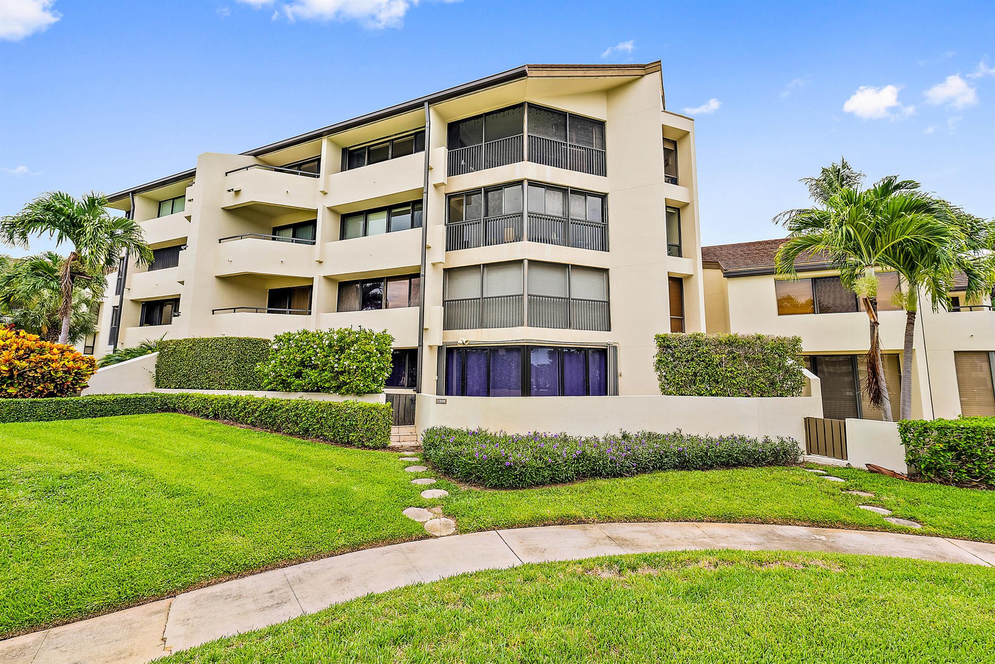 1141 Marine Way E H1l