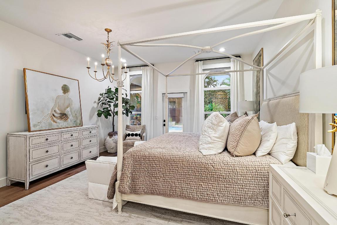 19056 SE Coral Reef Lane