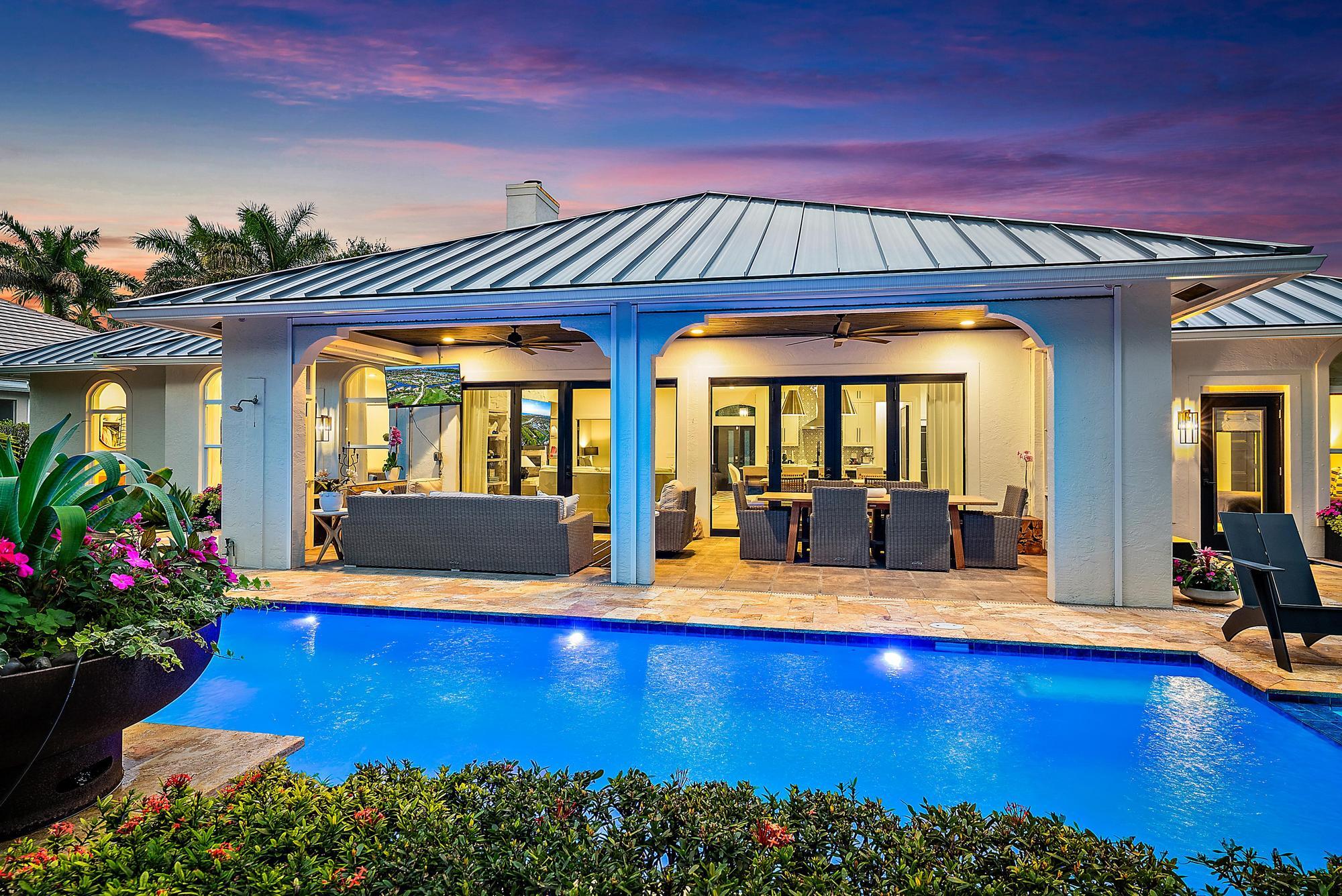 19056 SE Coral Reef Lane