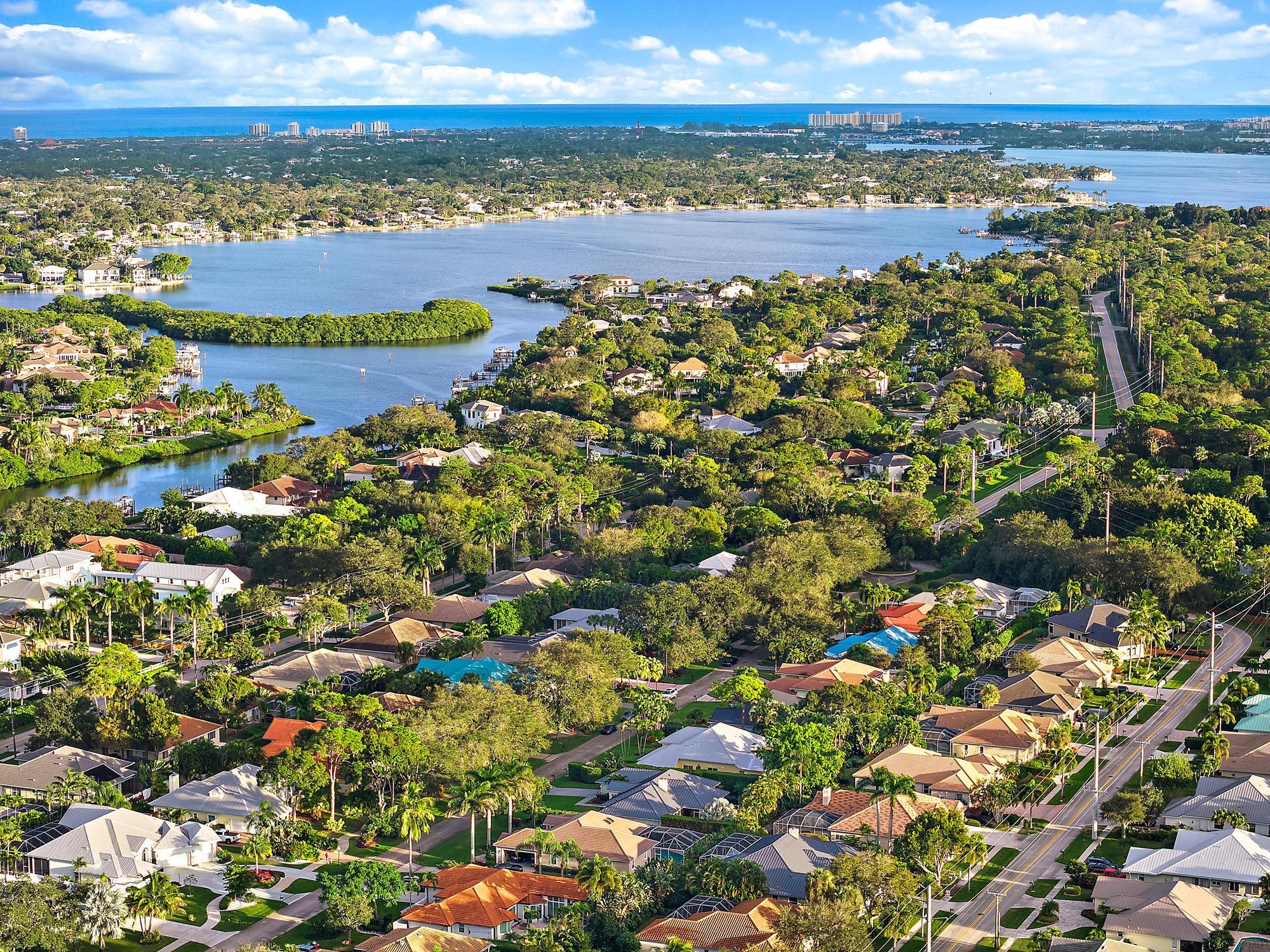 19056 SE Coral Reef Lane