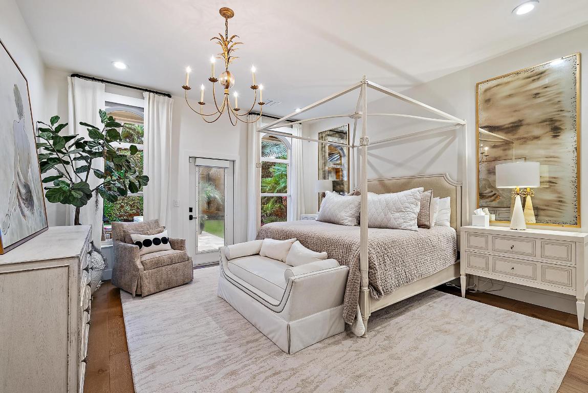 19056 SE Coral Reef Lane