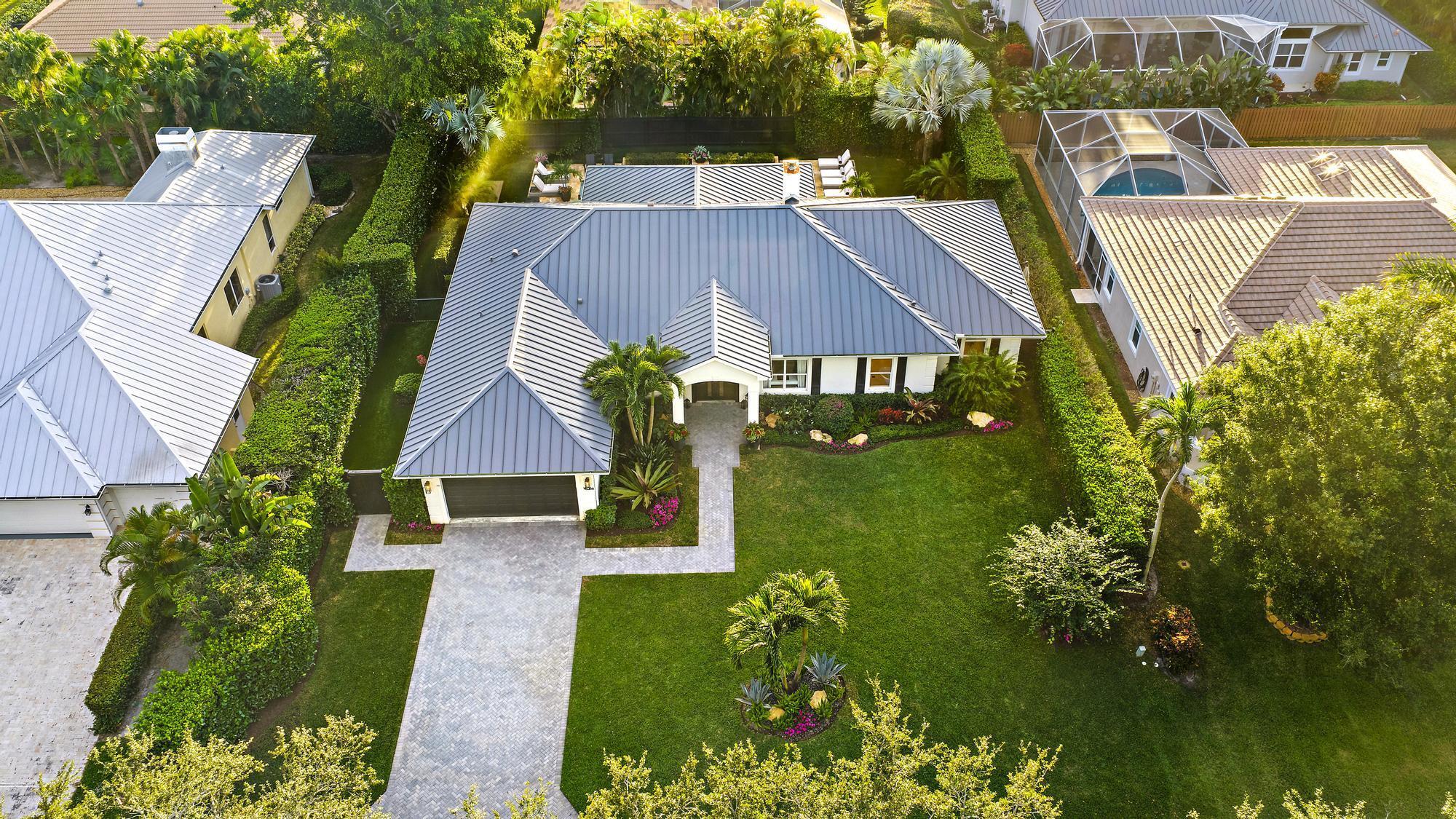 19056 SE Coral Reef Lane