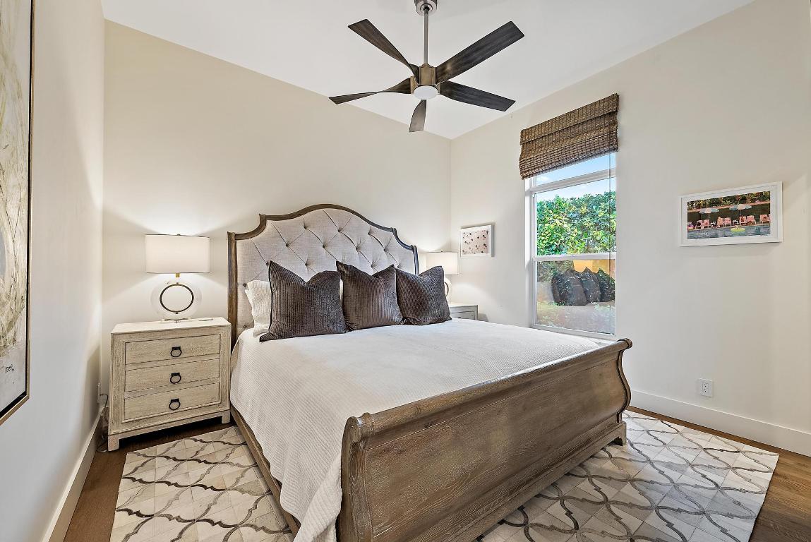 19056 SE Coral Reef Lane