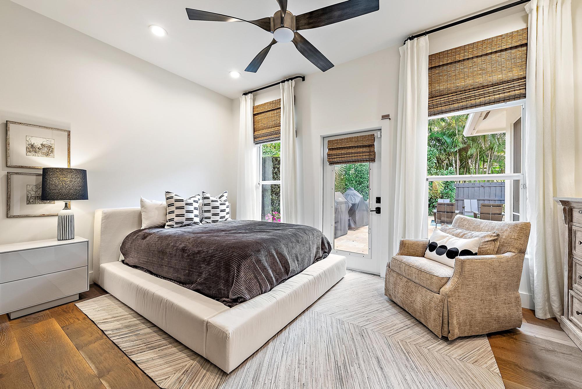 19056 SE Coral Reef Lane