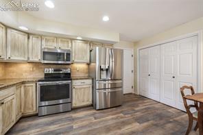 223 Upper Glenway