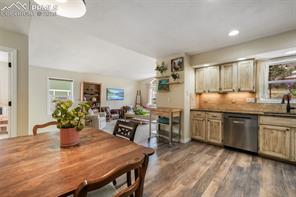 223 Upper Glenway