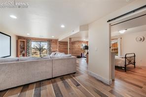 223 Upper Glenway