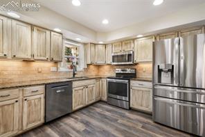 223 Upper Glenway