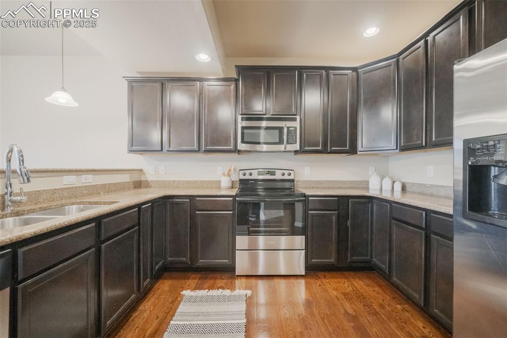 1063 Deschutes Drive