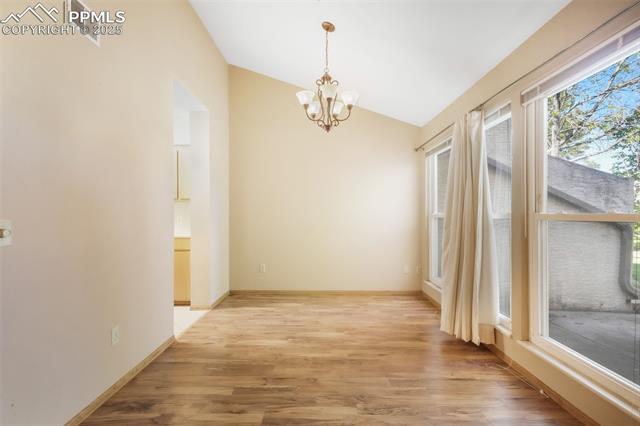 3330 Templeton Gap Road 15