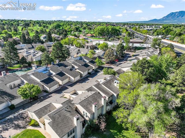 3330 Templeton Gap Road 15