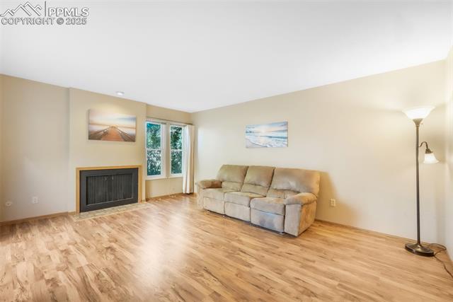 3330 Templeton Gap Road 15