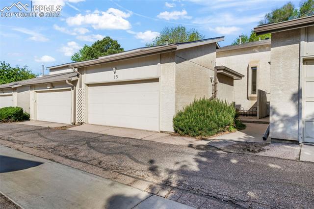 3330 Templeton Gap Road 15