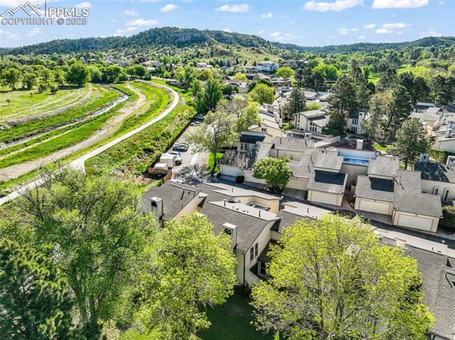 3330 Templeton Gap Road 15