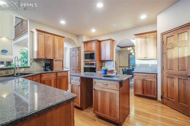 1220 Scarsbrook Court