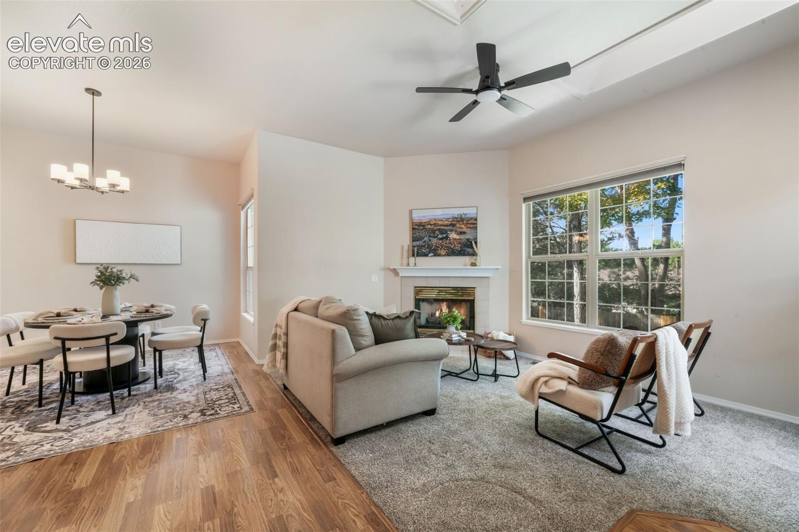 6886 Los Reyes Circle