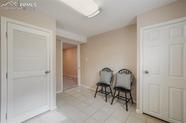 911 E Willamette Avenue