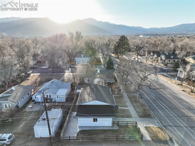 911 E Willamette Avenue