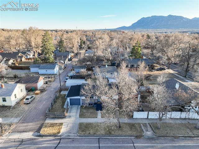 911 E Willamette Avenue