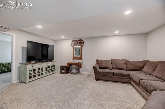 5082 Sand Hill Drive