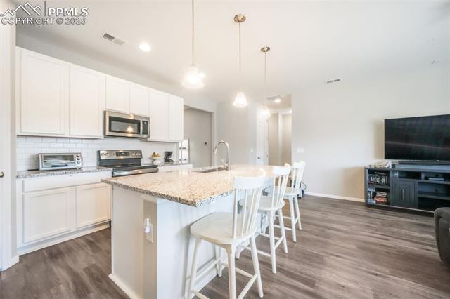 182 Vista Cliff Circle