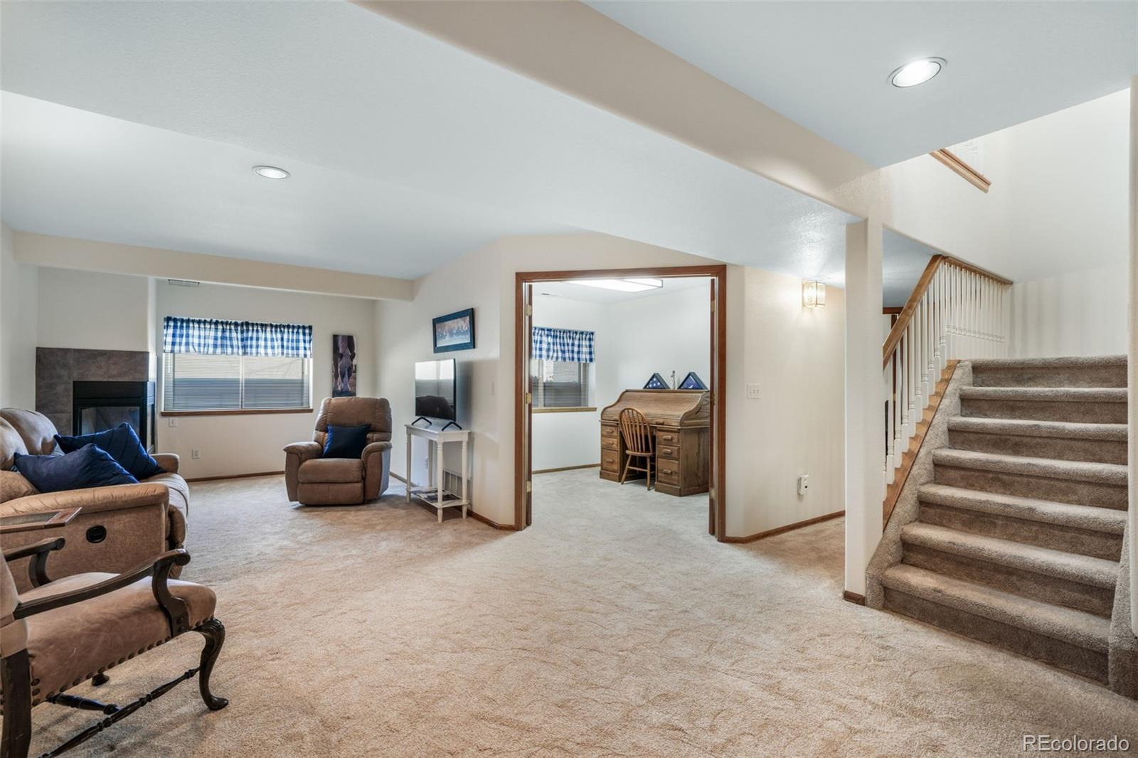 270 Luxury Lane