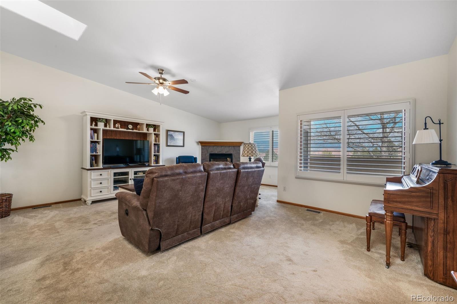270 Luxury Lane