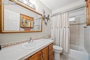 3855 Surrey Lane
