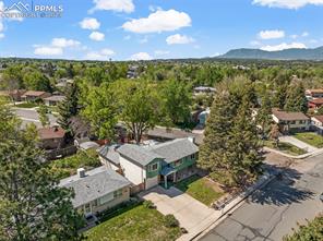 3855 Surrey Lane