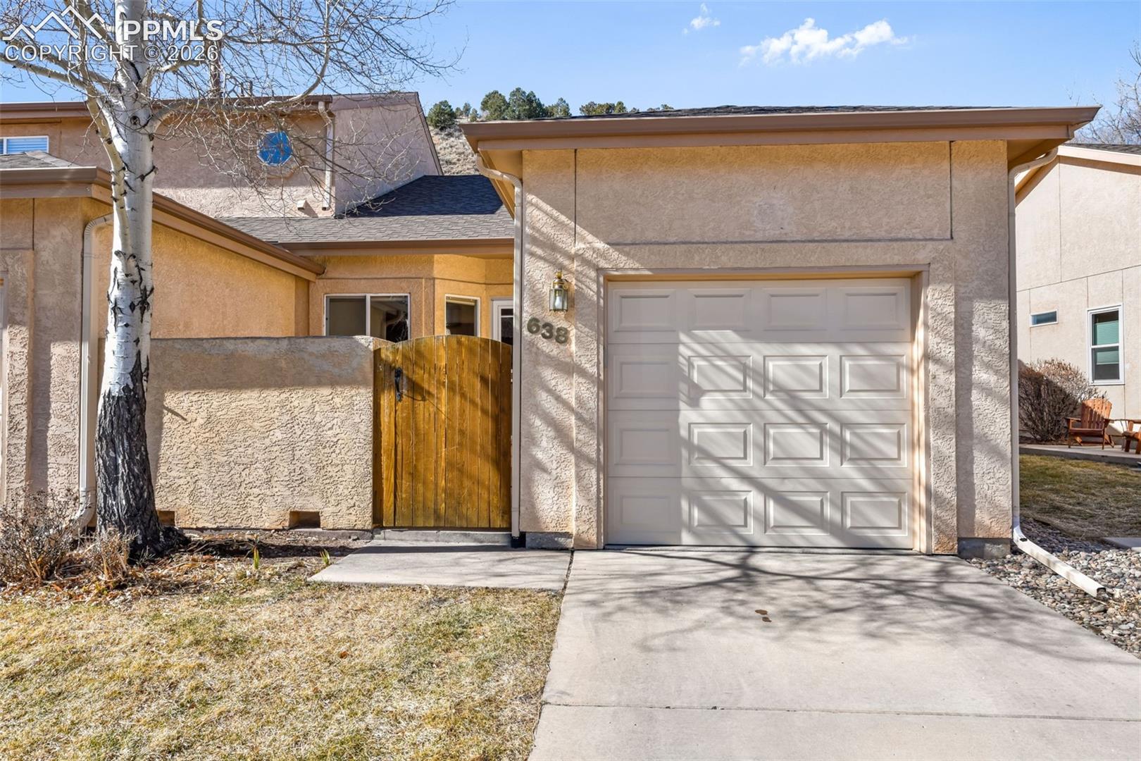 638 Echo Lane