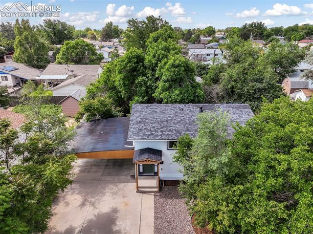 3820 Fairfield Lane