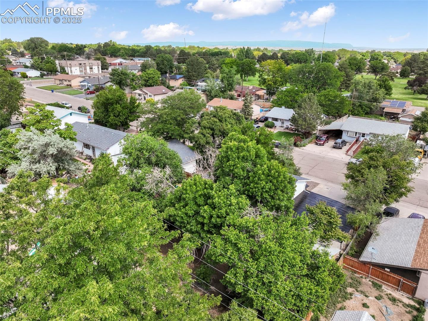 3820 Fairfield Lane