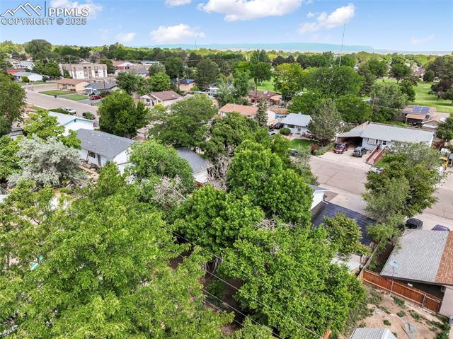 3820 Fairfield Lane