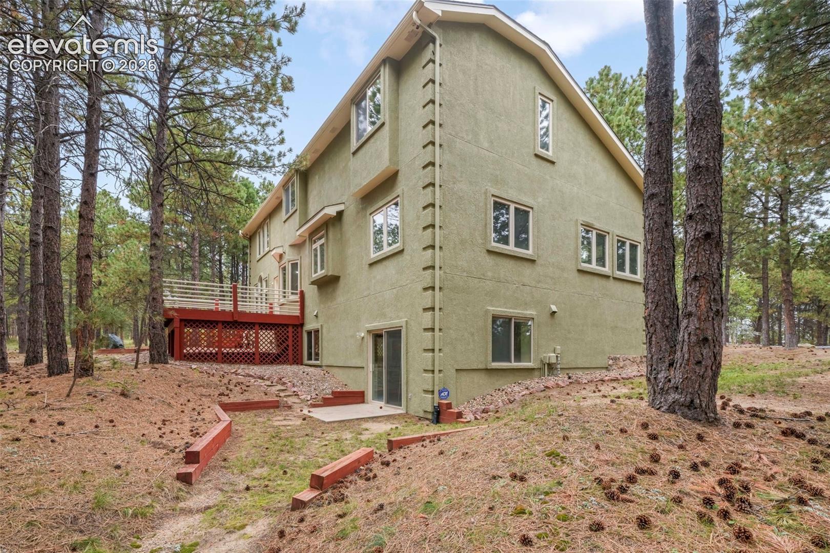 720 Trumpeters Court