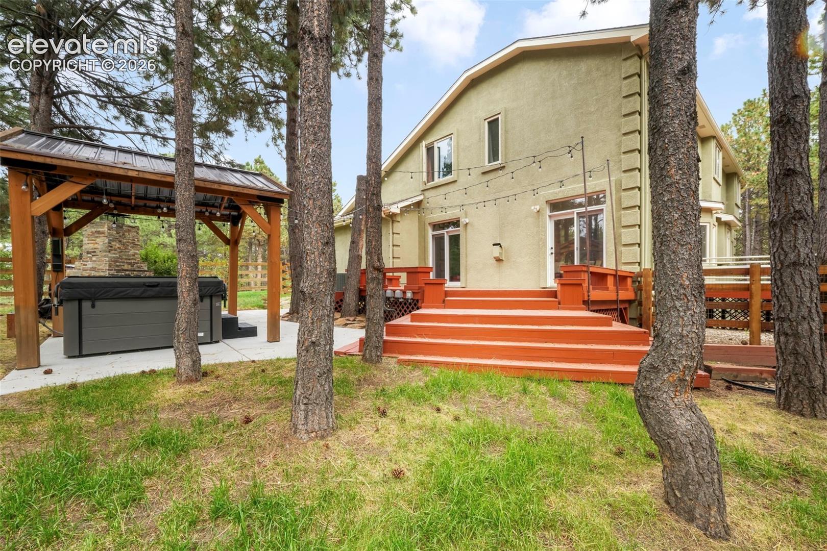 720 Trumpeters Court