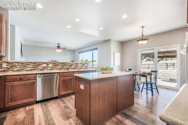1675 Bowstring Road