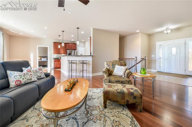 10484 Mile Post Loop