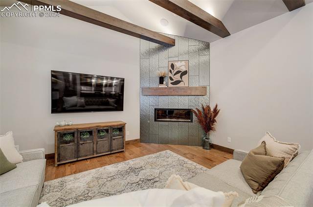 1510 Trumpeters Court