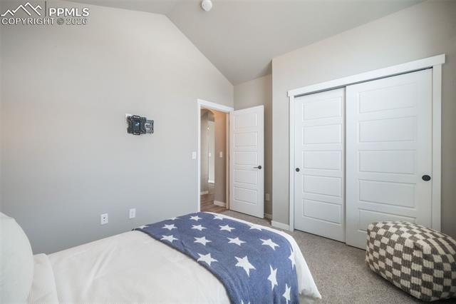 2573 Lakes Edge Drive