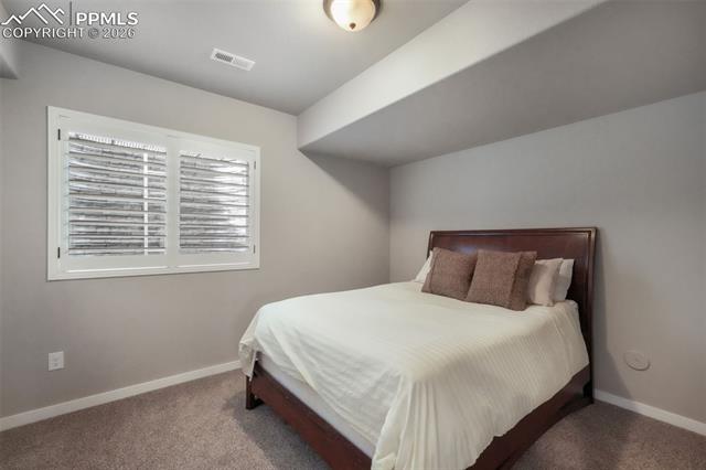 2573 Lakes Edge Drive