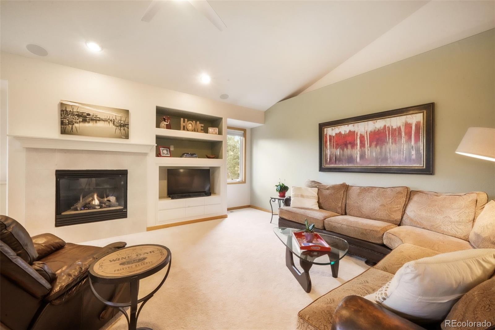 1590 Longview Circle