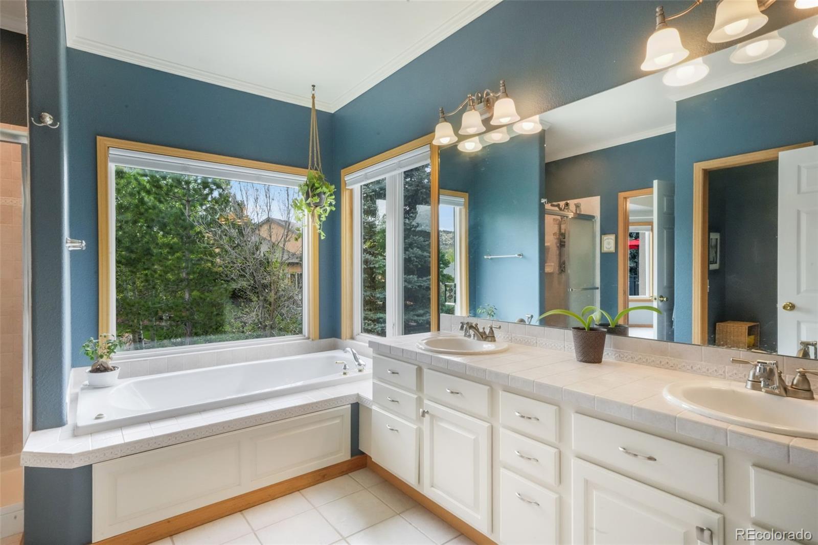 1590 Longview Circle