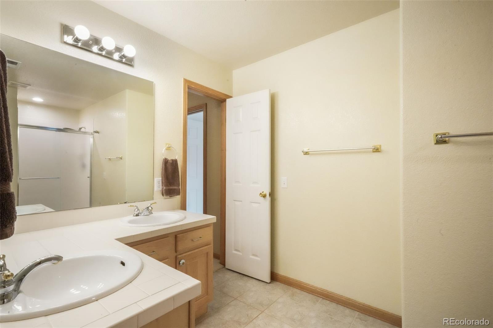 1590 Longview Circle